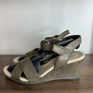Clarks Lafley Clara Brown Metallic Wedge Sandals Sz 10